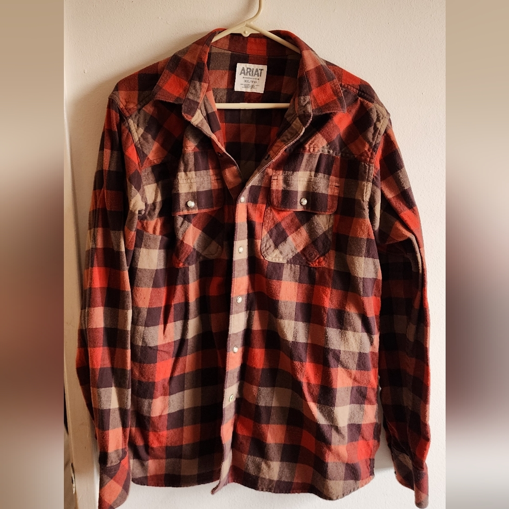 Ariat long sleeve flannel XL